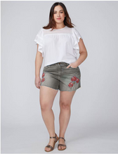Load image into Gallery viewer, Embroidered Shorts